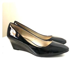 Black Patent Bandolino Wedges